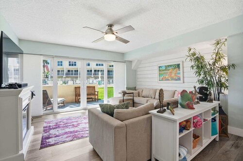 Oceanfront Condo | Pool, Patio & Steps to Beach