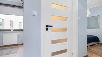 3 bedrooms, iron/ironing board, travel crib, WiFi