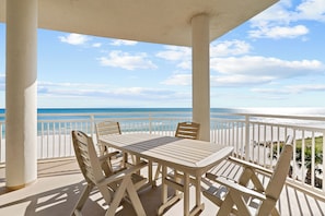 Outdoor dining - La Playa 303 by Liquid Life (Pensacola)