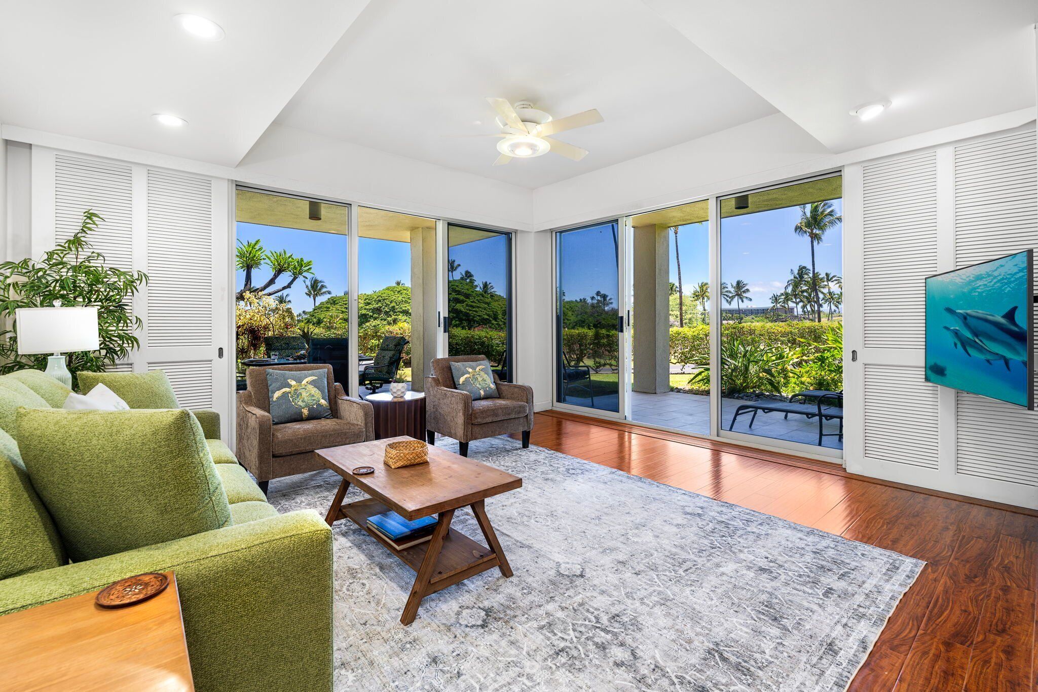 Appart'hôtel, plusieurs lits, véranda, vue jardin (Vista Waikoloa A106) | Coin séjour