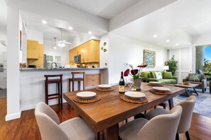 Condo, Multiple Beds, Lanai, Garden View (Vista Waikoloa A106) | Dining - Resort Living in Waikoloa Pool, Lanai, Walk to Hilton - Vrkcv (Waikoloa)