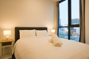 Desk, iron/ironing board, WiFi, bed sheets - City View 2BR Apt with Pool, Gym, Steam & Sauna (Adelaide)