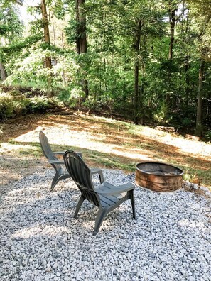 Property grounds - Cozy Clemson TIny House Cabin (Seneca)