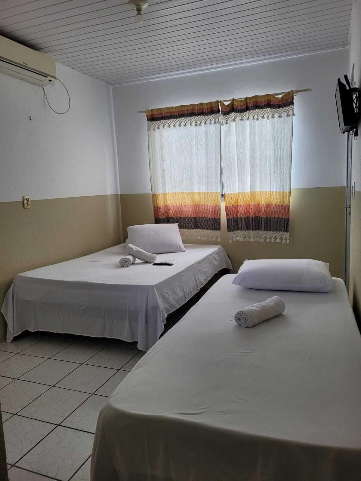 Economy Triple Room | Iron/ironing board, free WiFi