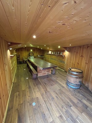 Bar (on property) - Gîte "L'Écurie" with exterior + electric vehicle charging station (Osenbach)