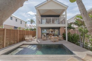 Pool - Villa Kaia (oyster pond)