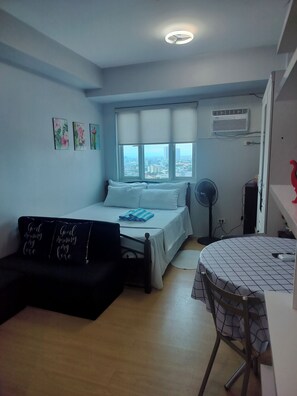 Condo, 1 Bedroom, Accessible, Private Pool | Living room - Luxurious City Lights View Condo for Rent in Quezon City (Quezon City)