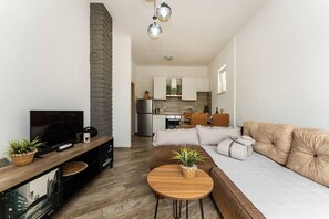 Smart TV, fireplace - Rural Villa Retreat near Benkovac (Šopot)