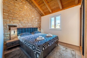 Room - Holiday Home in Rtina for 4 Guests (Rtina)