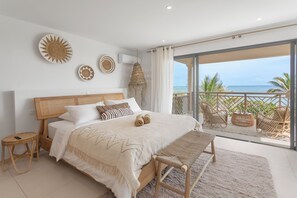 3 Schlafzimmer, Zimmersafe, Schreibtisch, Bügeleisen/Bügelbrett