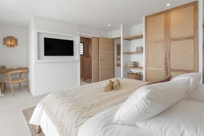 3 Schlafzimmer, Zimmersafe, Schreibtisch, Bügeleisen/Bügelbrett