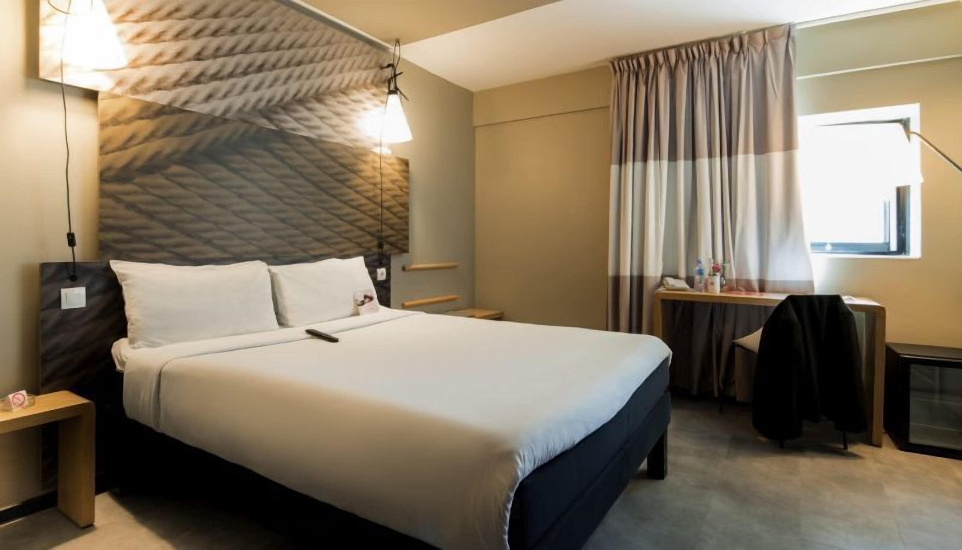 Superior Room | Laptop workspace, free WiFi