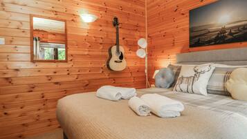 2 Schlafzimmer, kostenloses WLAN, individuell dekoriert
