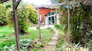 Property grounds - Atypical house in a green setting only 20 minutes from Nice (Contes)