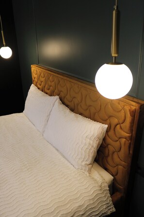 Tabla de planchar con plancha, cuna de viaje y wifi gratis 