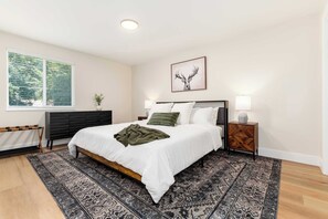 3 dormitorios, tabla de planchar con plancha, cuna de viaje y wifi