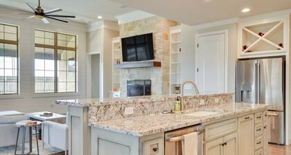 Modern Amarillo Home | Near Palo Duro + WFH