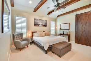 3 habitaciones, tabla de planchar con plancha, wifi y ropa de cama 