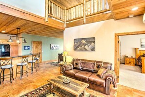 Fernseher, Kamin, Arbeitsbereiche