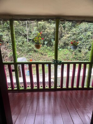 Latte tentación | Terrace/patio - Cabañas el Portal (Santa Rosa de Cabal)