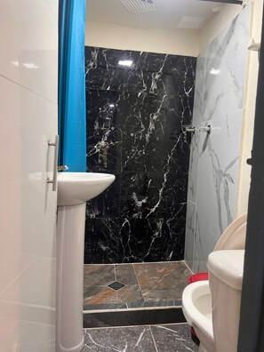 Aroma del Deseo | Bathroom - Cabañas el Portal (Santa Rosa de Cabal)