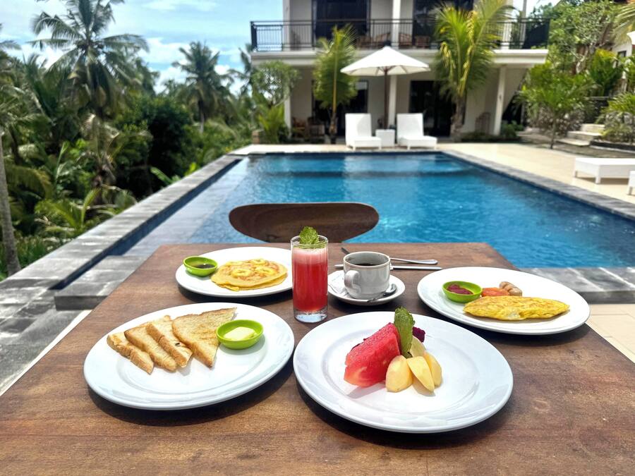 Breakfast meal