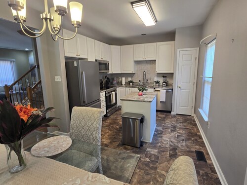 Layan Luxury House 
4-bedrooms hous, 4 bathrooms