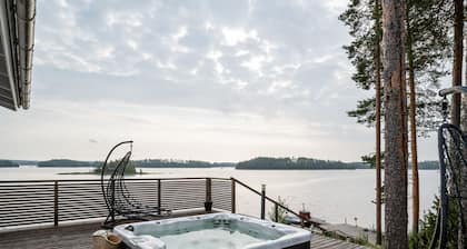 Premium 5BR Villa in Tahko with Private Sauna Building and Hot Tub