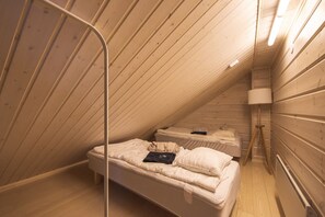 5 室のベッドルーム、デスク、アイロン / アイロン台、WiFi