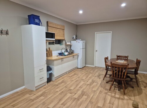 Charming studio with AC in Sandy Gully