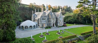 Glyn y Weddw - sleeps 8 guests  in 4 bedrooms