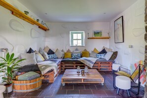 Fireplace - Helfa - sleeps 14 guests  in 3 bedrooms (Llanberis)