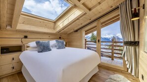 2 bedrooms, iron/ironing board, Internet, bed sheets - CHALET VALEN - Two Bedroom Chalet, Sleeps 4 (Verbier)