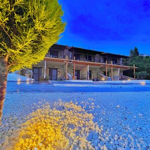 Exterior - Koumaros ApartHotel (Kassandra)