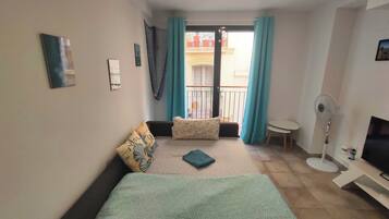 1 bedroom, iron/ironing board, Internet, bed sheets