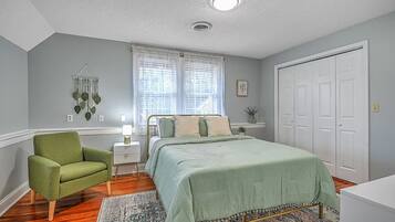 3 dormitorios, tabla de planchar con plancha, wifi y ropa de cama