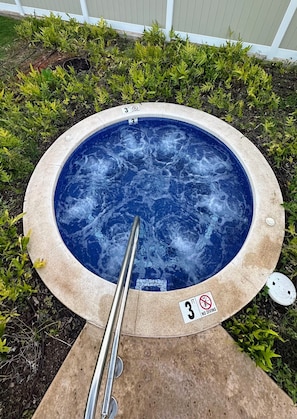 Outdoor spa tub - Makaha Vista Retreat by Gather: Mountain View Home w/ Pool, Hot Tub & Views (Makaha Valley)