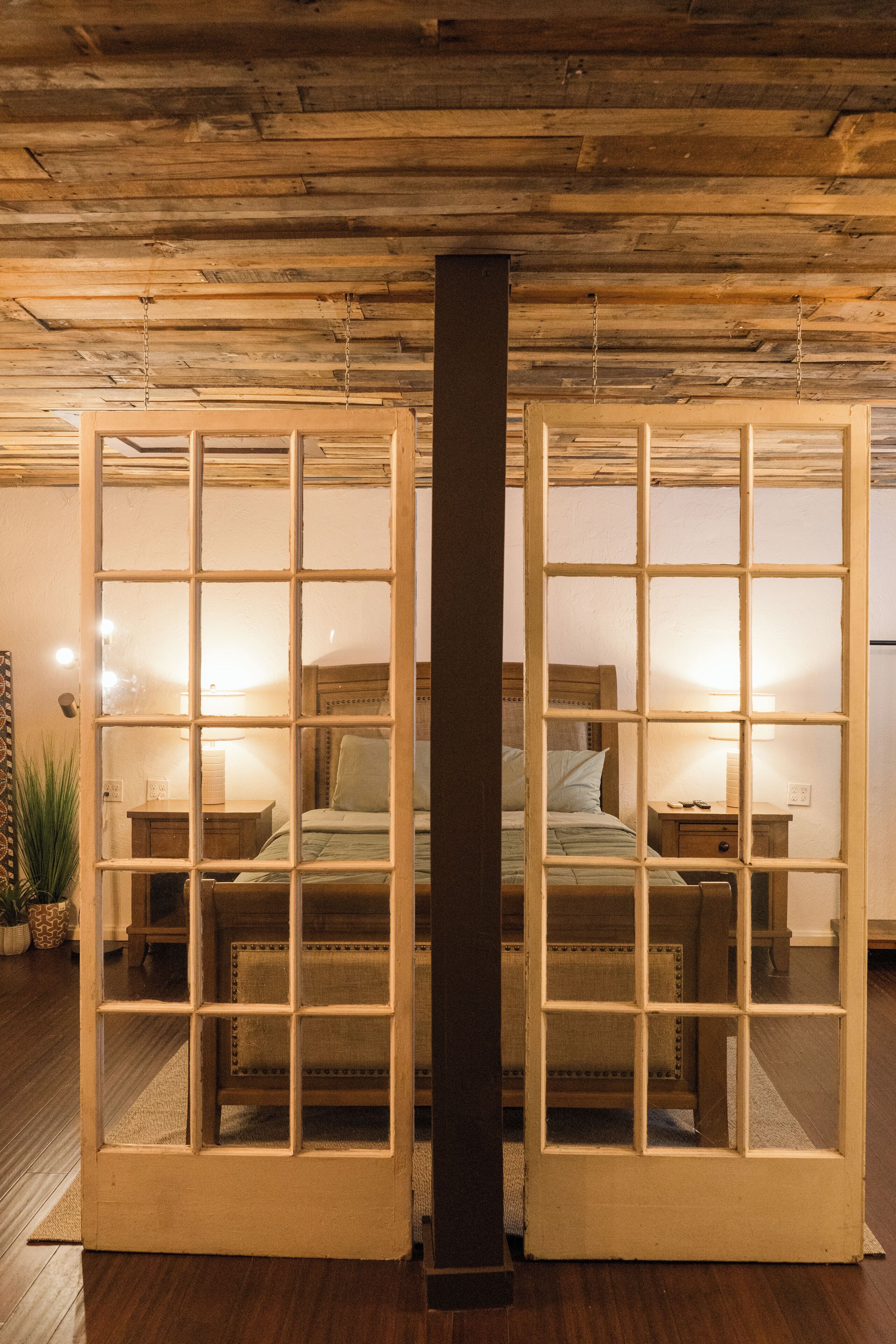 4 chambres, fer et planche à repasser, Wi-Fi, draps fournis