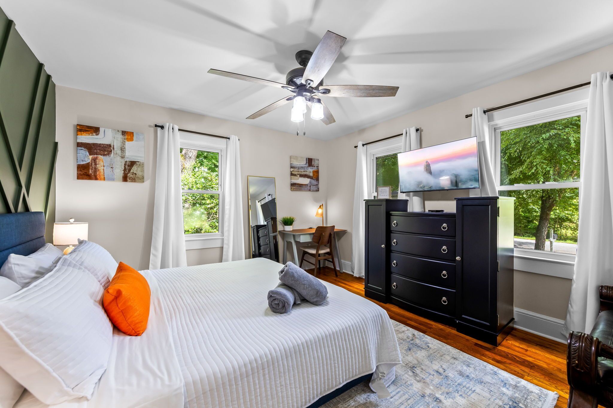 2 bedrooms, WiFi, bed sheets