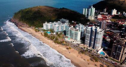 2 bedroom, 2 bathroom apartment with pool and parking.