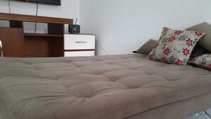 2 bedrooms, WiFi (free)