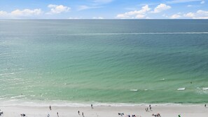 Beach - Walk to Siesta Key Beach, Heated Pool and Numerous Restaurants/Bars/Shops (Siesta Key)
