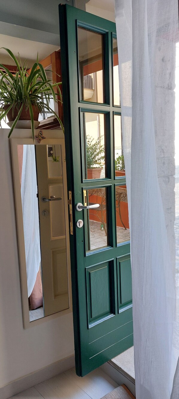 House, 1 Bedroom, Smoking, Patio | Property entrance