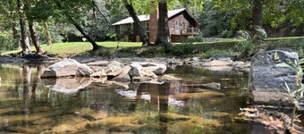 Cove Creek Lodge on 23 acres