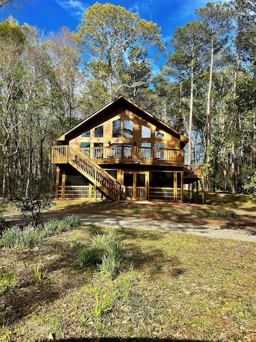 Cabin sitting on 60 acres, minutes from Bryant Denny Stadium