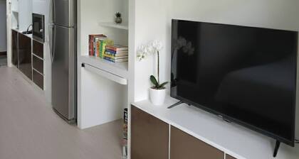 Luxe Stay Near Amata City, Chonburi