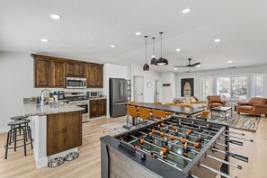 Interior - 3-bedroom house with new AC in peaceful Flagstaff in wonderful neighborhood! (Flagstaff)