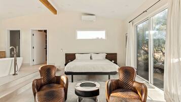 3 bedrooms, iron/ironing board, travel cot, WiFi