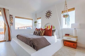 2 bedrooms, desk, iron/ironing board, travel cot - The Birdhouse • Retro Vibes, Pool, Spa & Game Room (Twentynine Palms)