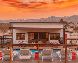 Terrace/patio - The Birdhouse • Retro Vibes, Pool, Spa & Game Room (Twentynine Palms)